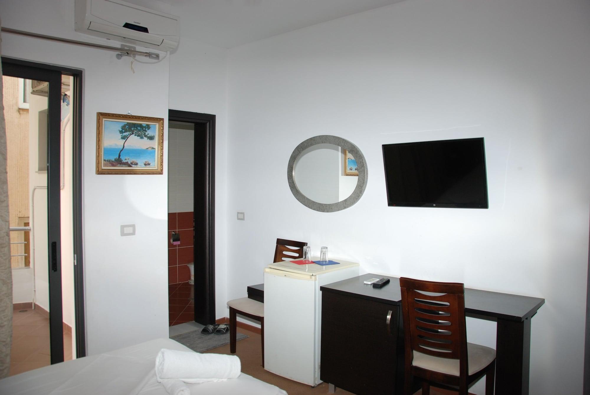 Hotel Strora Саранда Экстерьер фото
