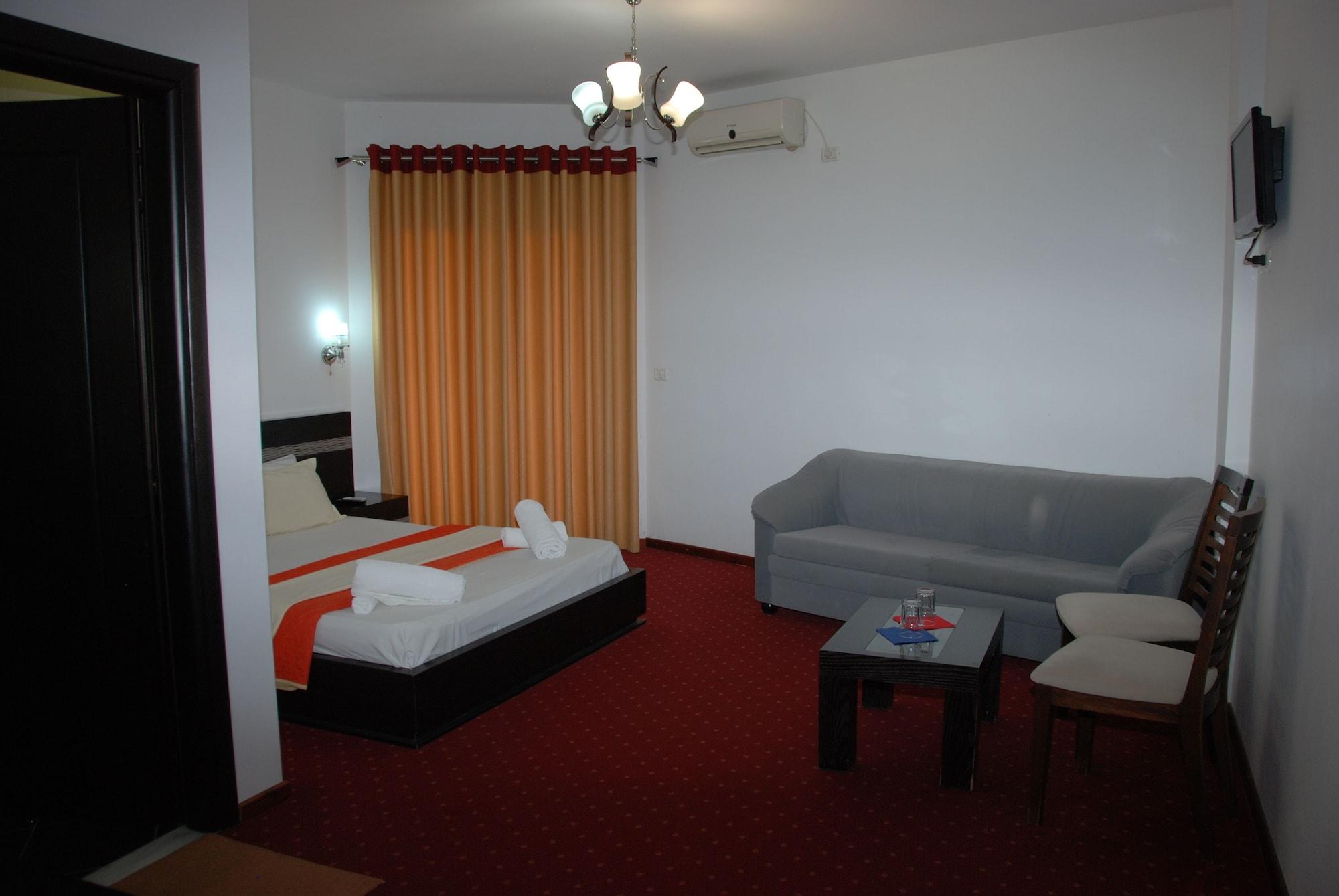 Hotel Strora Саранда Экстерьер фото