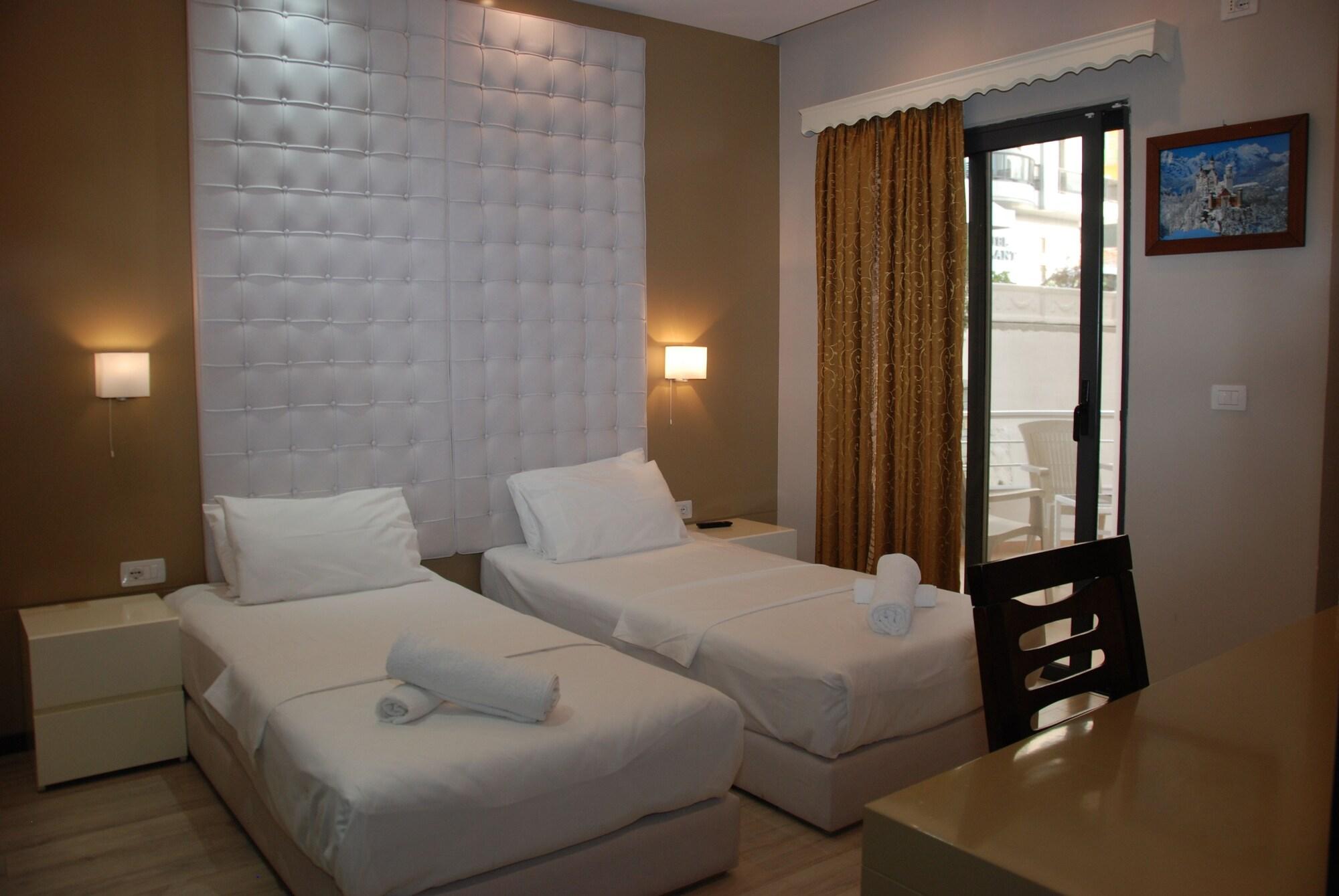 Hotel Strora Саранда Экстерьер фото