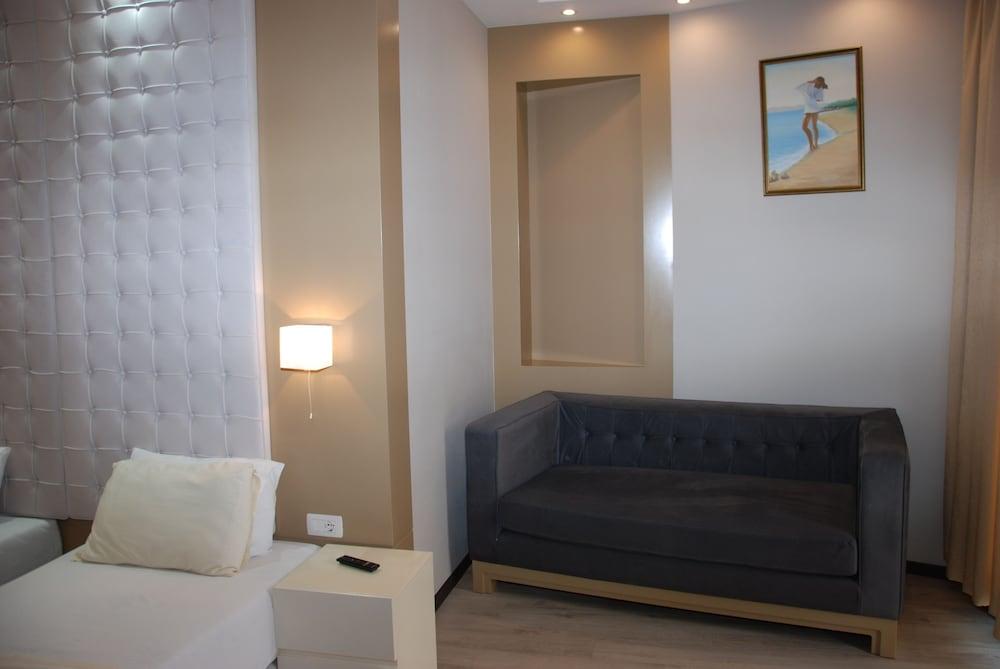 Hotel Strora Саранда Экстерьер фото