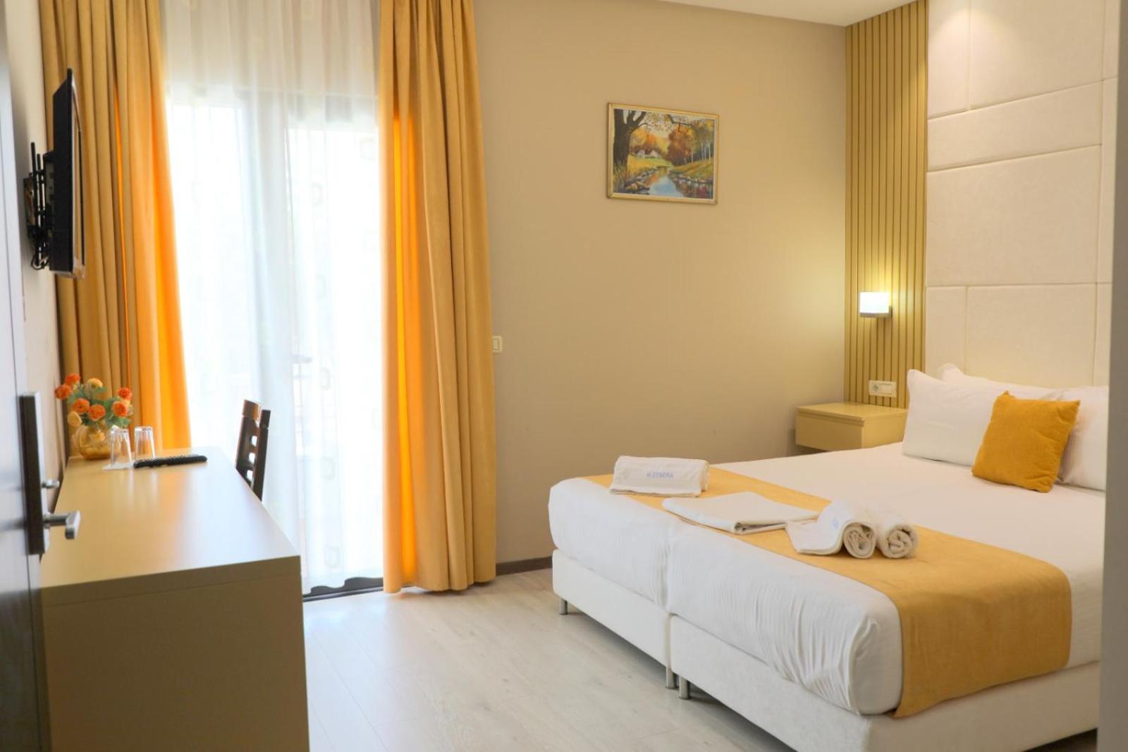 Hotel Strora Саранда Экстерьер фото