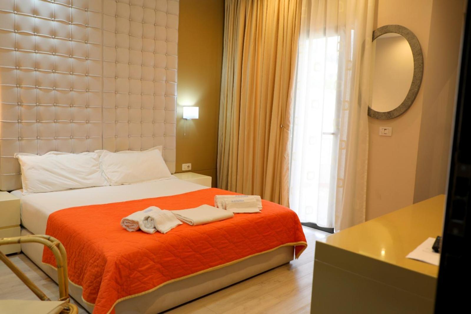 Hotel Strora Саранда Экстерьер фото