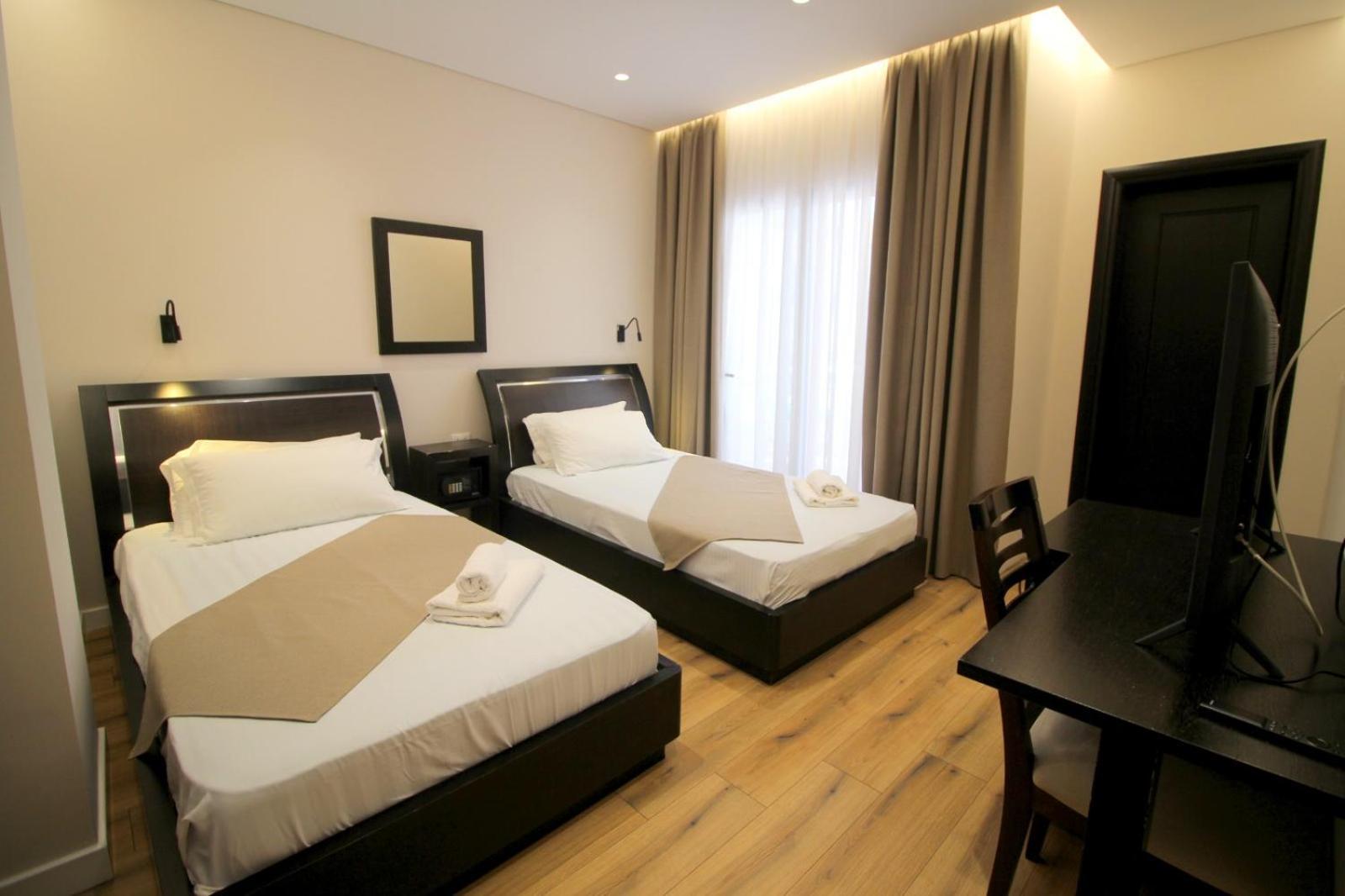 Hotel Strora Саранда Экстерьер фото