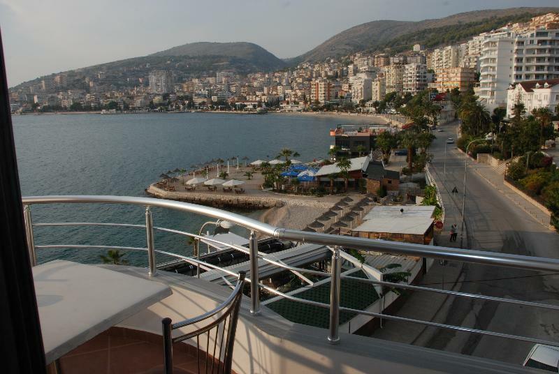 Hotel Strora Саранда Экстерьер фото